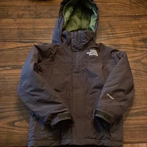 The North Face boy’s winter coat with hood